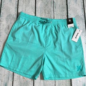 NEW WITH TAGS MENS HURLEY SWIM SHORTS SZ XL 17”